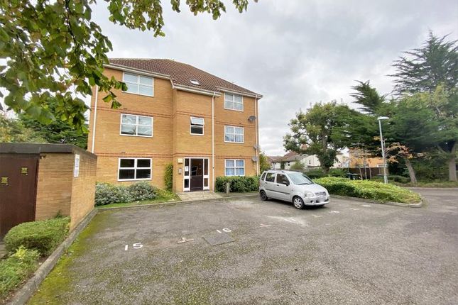 Thumbnail Flat to rent in Pullmans Place, Staines