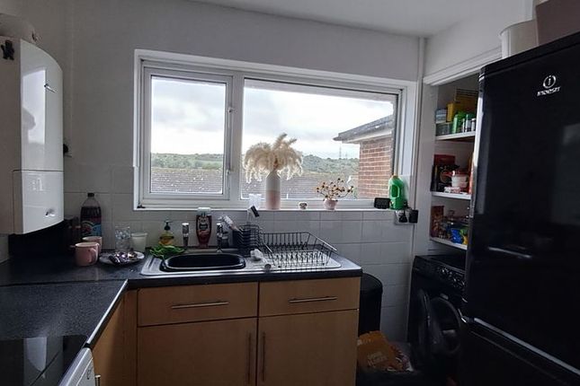 92a, Graham Avenue, Brighton photo 5