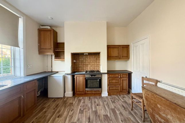 37, Clarke Street, Dewsbury photo 4