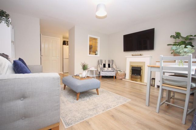 Maisonette for sale in Park Mews, Park Gate, Southampton