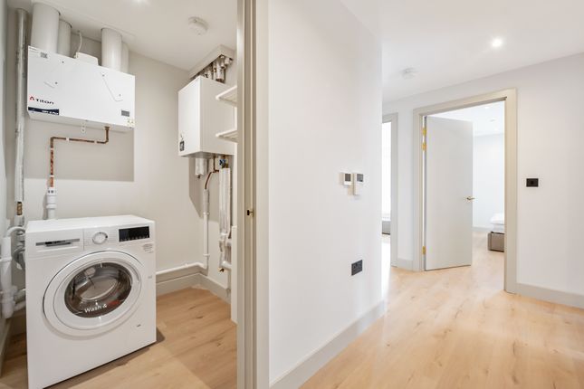 Flat 464, Dovecote House, 19 Beaufort Square, Colindale photo 2