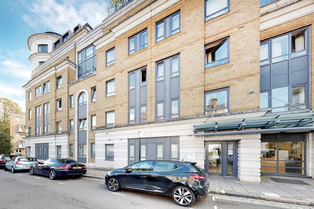Flat for sale in Regents Plaza Apartments, 6 Greville Road, London
