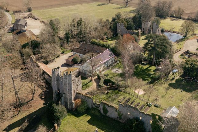 Mettingham Castle