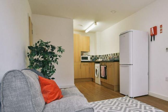 Room To Rent In 1 54 Station Road West Canterbury Kent