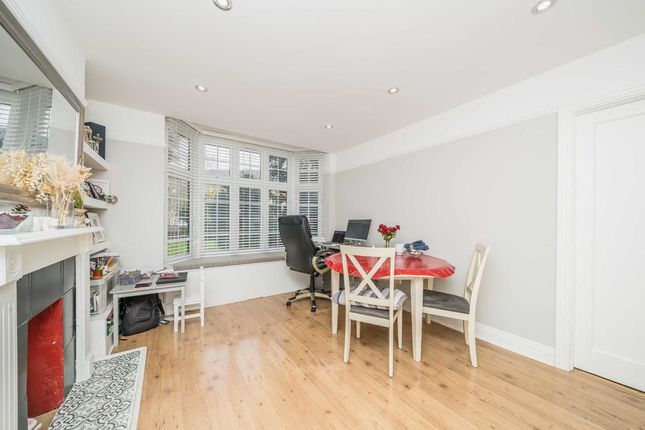Flat for sale in Surbiton Crescent, Kingston Upon Thames
