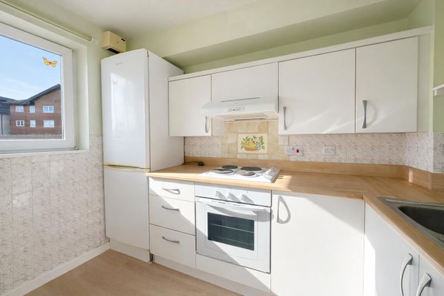 20 Hometide House, Beach Road, Lee-On-The-Solent photo 4