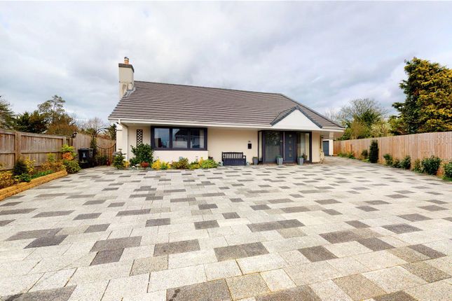 Thumbnail Bungalow for sale in Vicarage Road, Swindon, Wiltshire