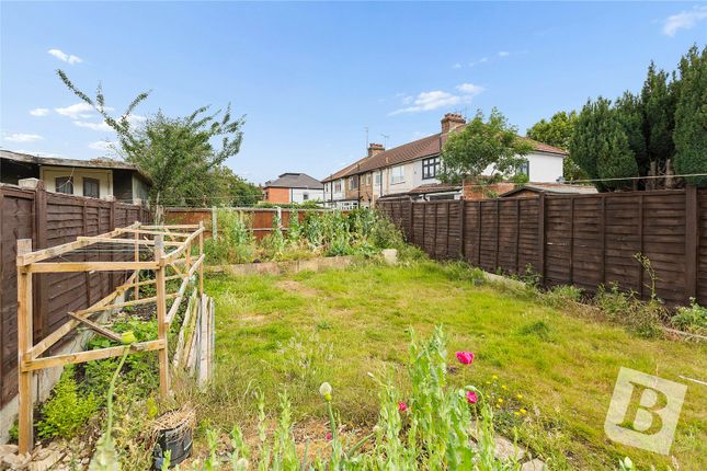 9, Gloucester Road, Romford photo 4