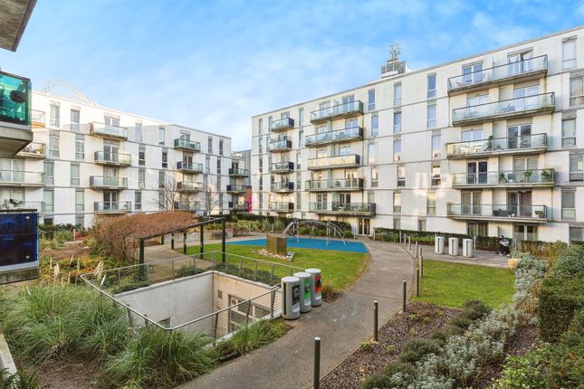 Flat for sale in Empire Way, Wembley