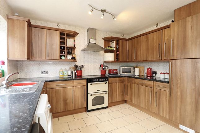 18, Hart Hill Crescent, York photo 4