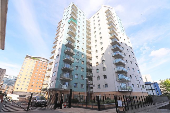 Thumbnail Flat for sale in City View, Ilford, Essex