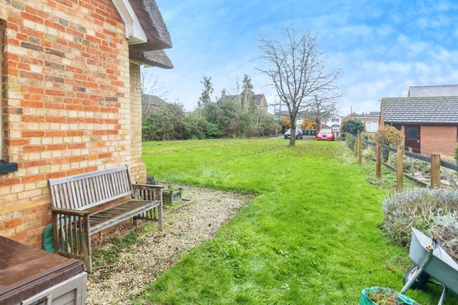 35, High Street, Cranfield, Bedford photo 4