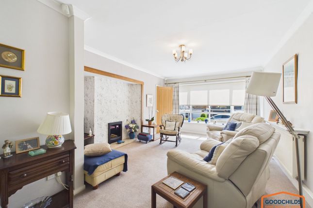 8 Glenwood Rise, Walsall photo 4