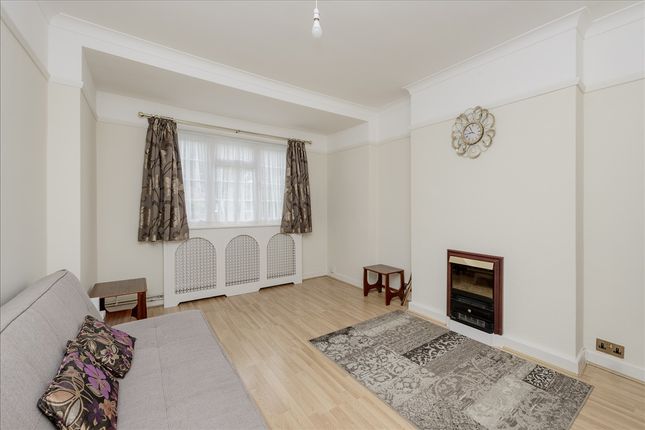 1, Clematis Cottages, Shepherd's Bush W12 photo 4