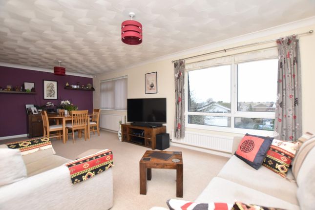 9 Lukin House, Romney Way, Hythe photo 3