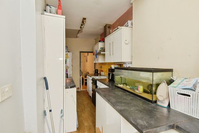 16, Alma Street, Staffordshire photo 4