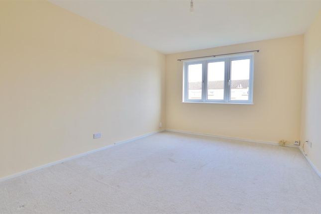 52A, Greystoke Road, Slough photo 3