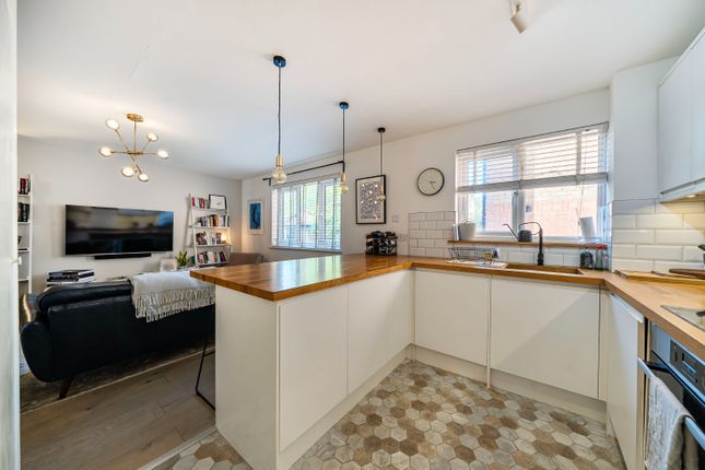 25 Baildon Street, London, Greater London photo 2