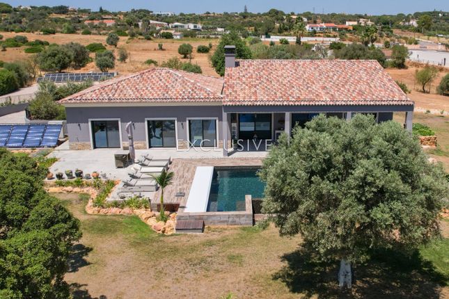 Villa for sale in Lagoa, Portugal