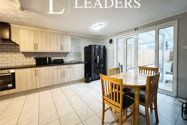 Room 1, 43, Manton, Peterborough photo 4