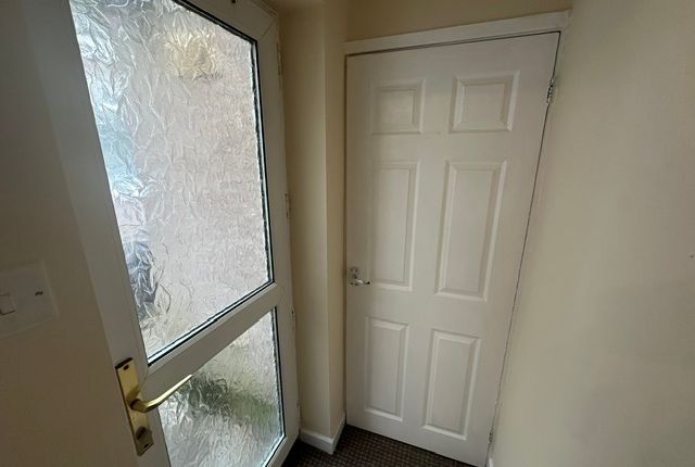 2 Strawberry Place, Morriston photo 2