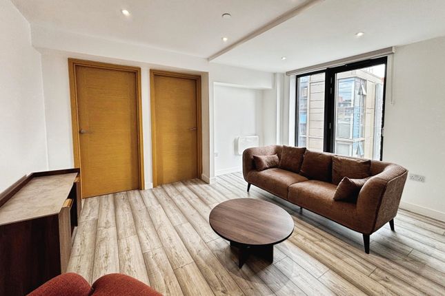 2-bed flat on 7-099,, The Radiant, Leeds, £1,300/mo