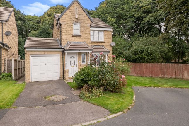Thumbnail Detached house for sale in Petrel Close, Queensbury, Bradford