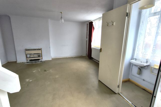 23 Isgraig, 23 Isgraig, Burry Port photo 3