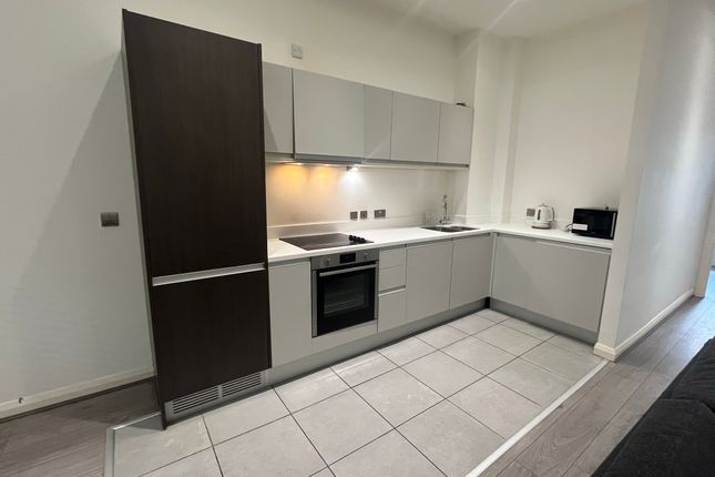 Thumbnail Flat to rent in Corporation Street, Coventry