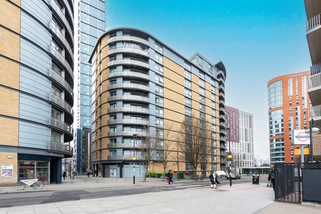 Flat for sale in Victoria Road, Acton