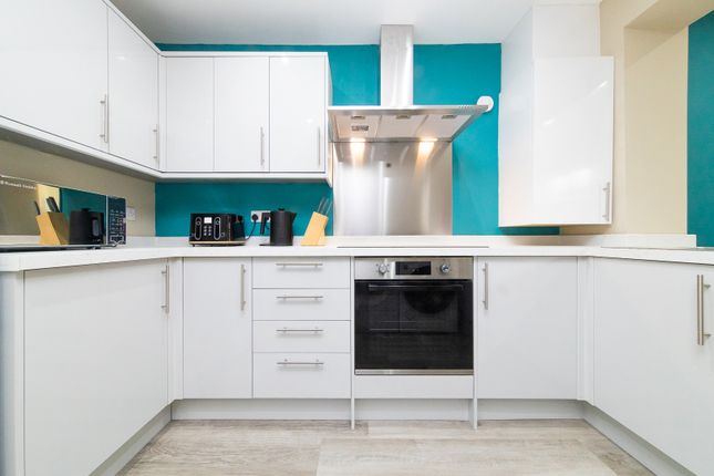 6, Hazel Croft, Solihull photo 5