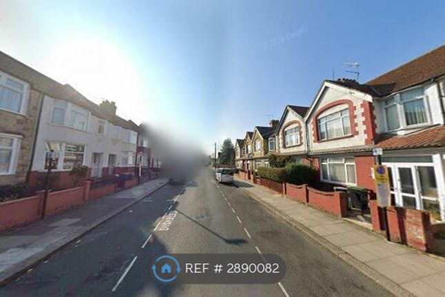 The Avenue, Tottenham London, Tottenham photo 5