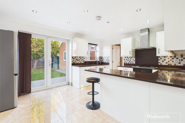 3, Burniston Close, Reading photo 3