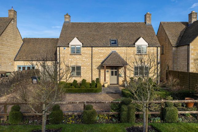Link-detached house for sale in Stow Road, Bledington, Chipping Norton, Gloucestershire