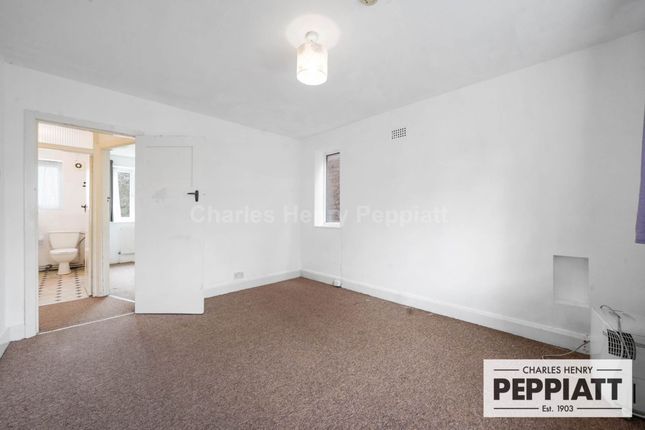 Flat for sale in Wilton Road, Muswell Hill
