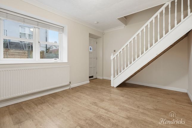 2, Fairville Mews, Westcliff-on-sea photo 2