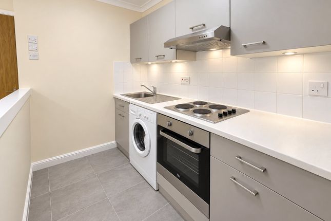 18, Tasker Close, Greater London photo 5