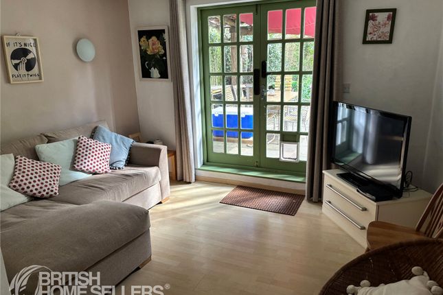 82, Velator, Devon photo 5