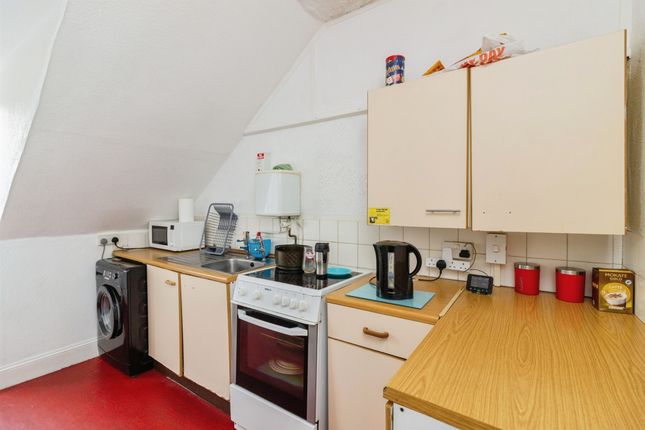 Flat 3, 21, Courtland Road, Paignton photo 4