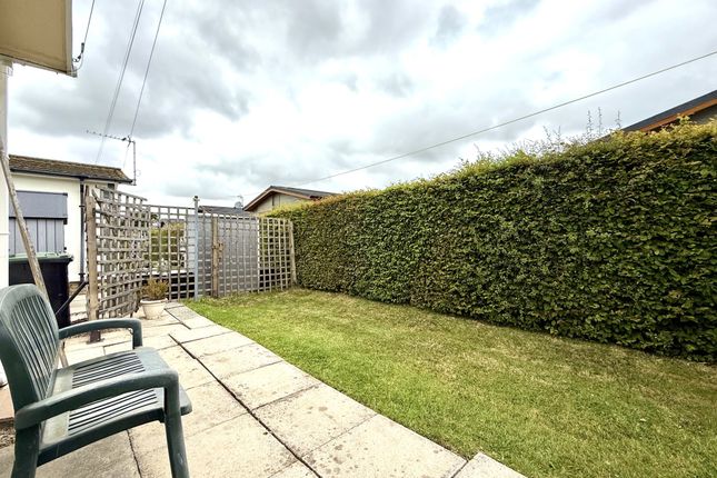 43, The Close, Garstang photo 2