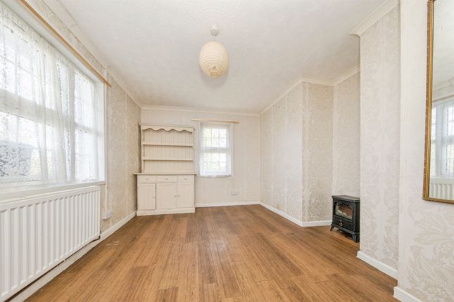 86, Highfield, Sudbury photo 4