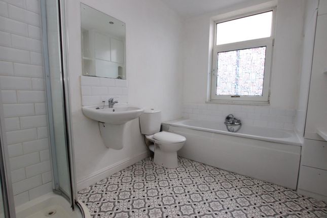 5, Ivy Terrace, Darwen photo 4