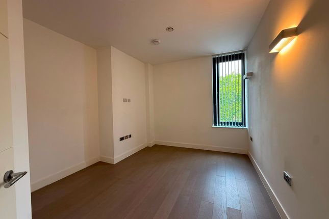 58 Berkshire Court, Bracknell photo 4