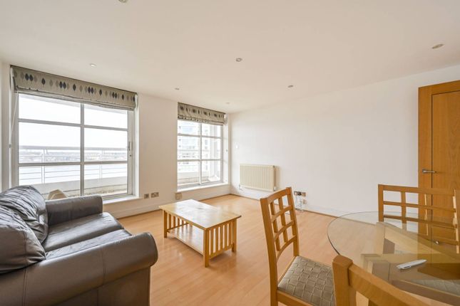 Thumbnail Flat to rent in Barrier Point Road, Docklands, London