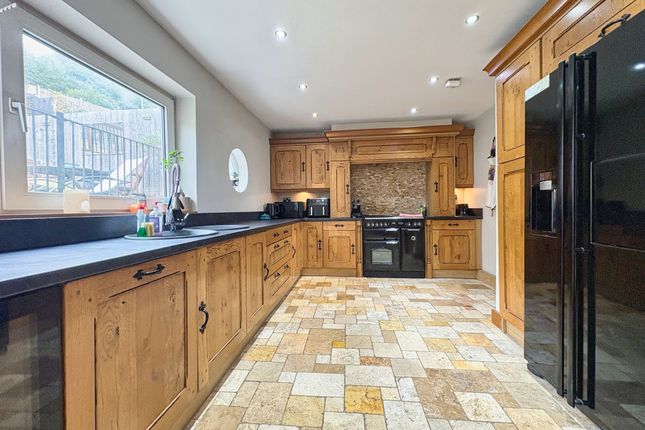 33 Drymau Park, Neath photo 3