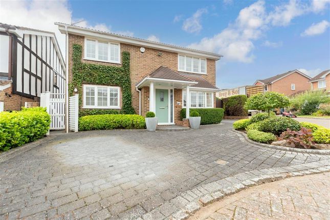 Thumbnail Detached house for sale in The Russets, Meopham, Kent
