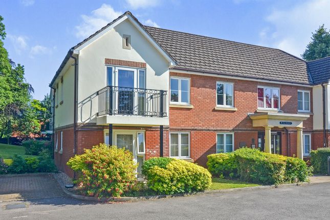 Thumbnail Flat for sale in Ty Glas Road, Llanishen, Cardiff