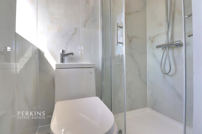 room 6, 98, Horsenden Lane South, Greenford photo 2