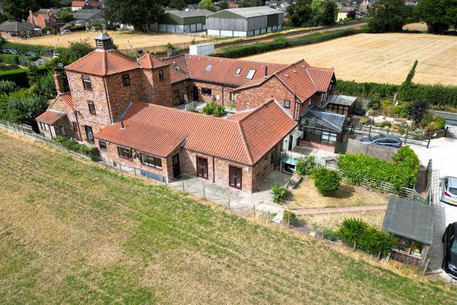 2-bed house on Mistal Cottage, Dam Lane, Selby, £210,000