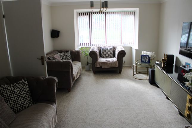 Damson Drive, The Rock, Telford photo 5